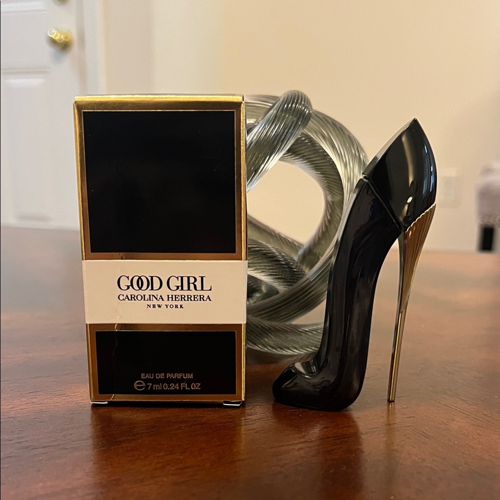 Good Girl Carolina Herrera New York EDP 7ml